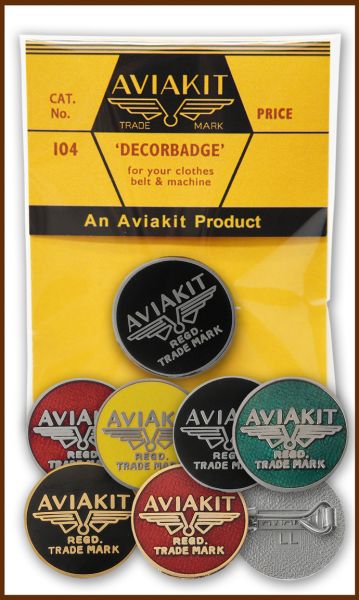 AVIAKIT Badge 17-22